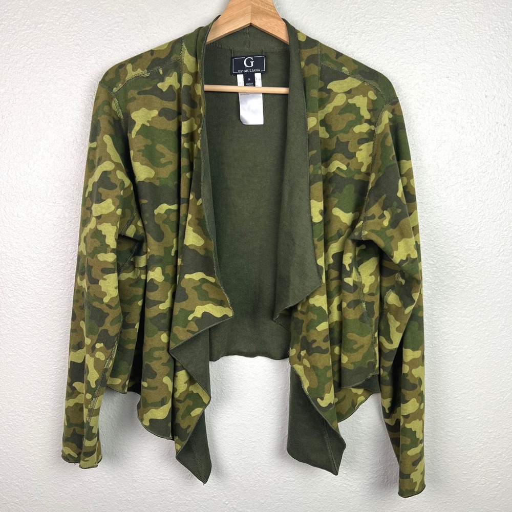 G by Giuliana Women's 1X Camo Print Open Front Waterfall Cardigan Green
